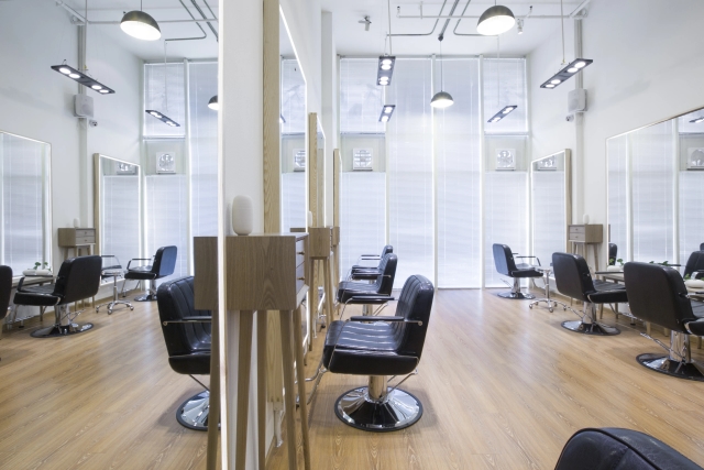 Gorgeous salon available, turnkey