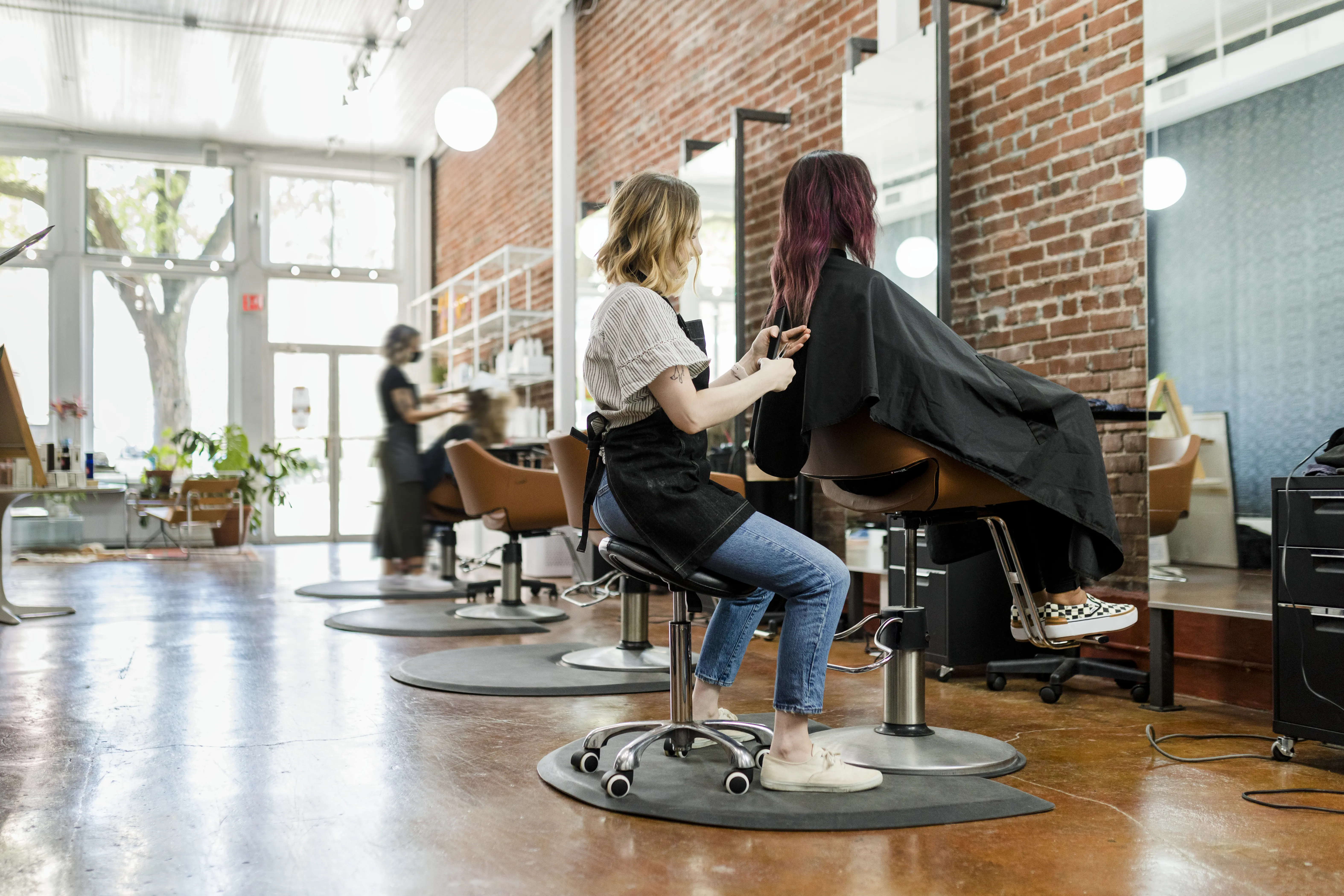 Well-established, beautiful space, loyal clientele