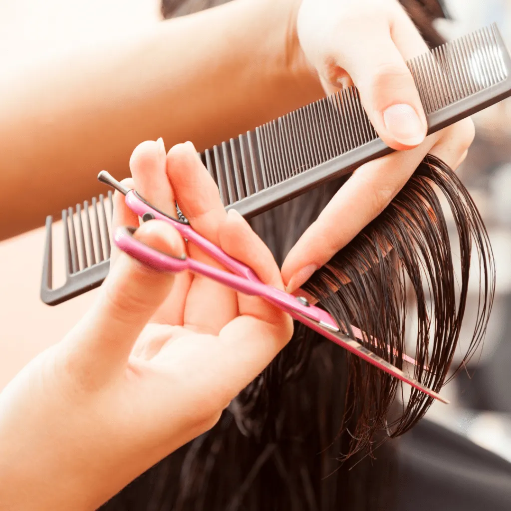 Commission vs. Booth Rental: Making the Right Choice for Salon Professionals